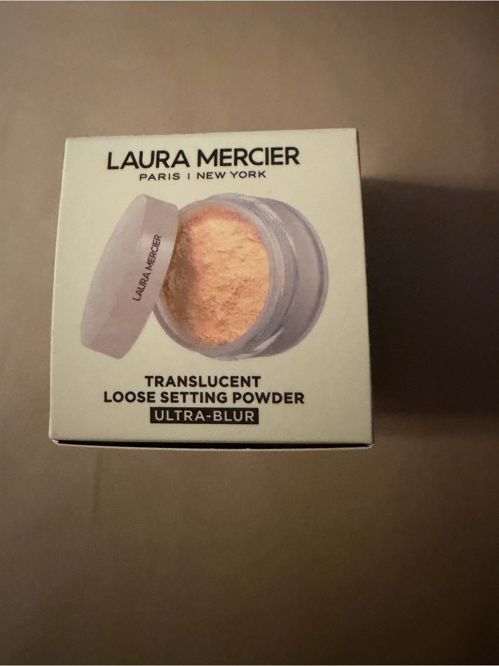 Laura Mercier Translucent Loose Setting Powder - Ultra-Blur (Light/Yellow Tone)